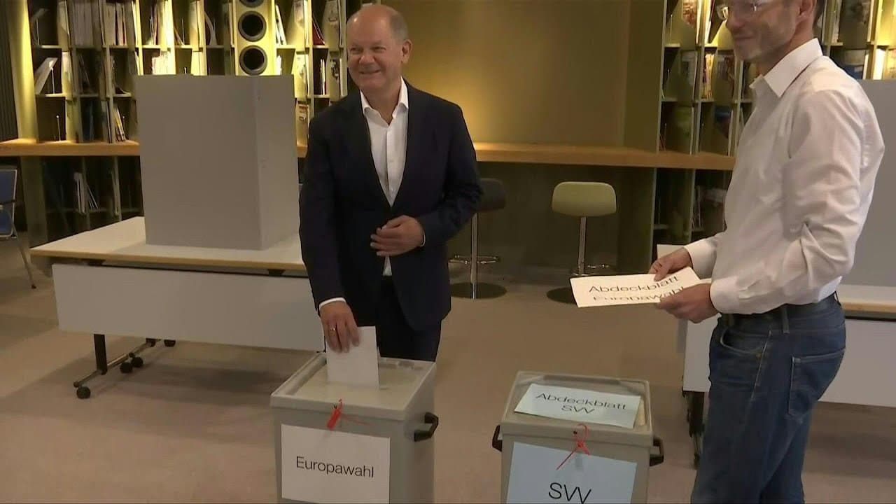 Le chancelier allemand Scholz vote aux élections européennes