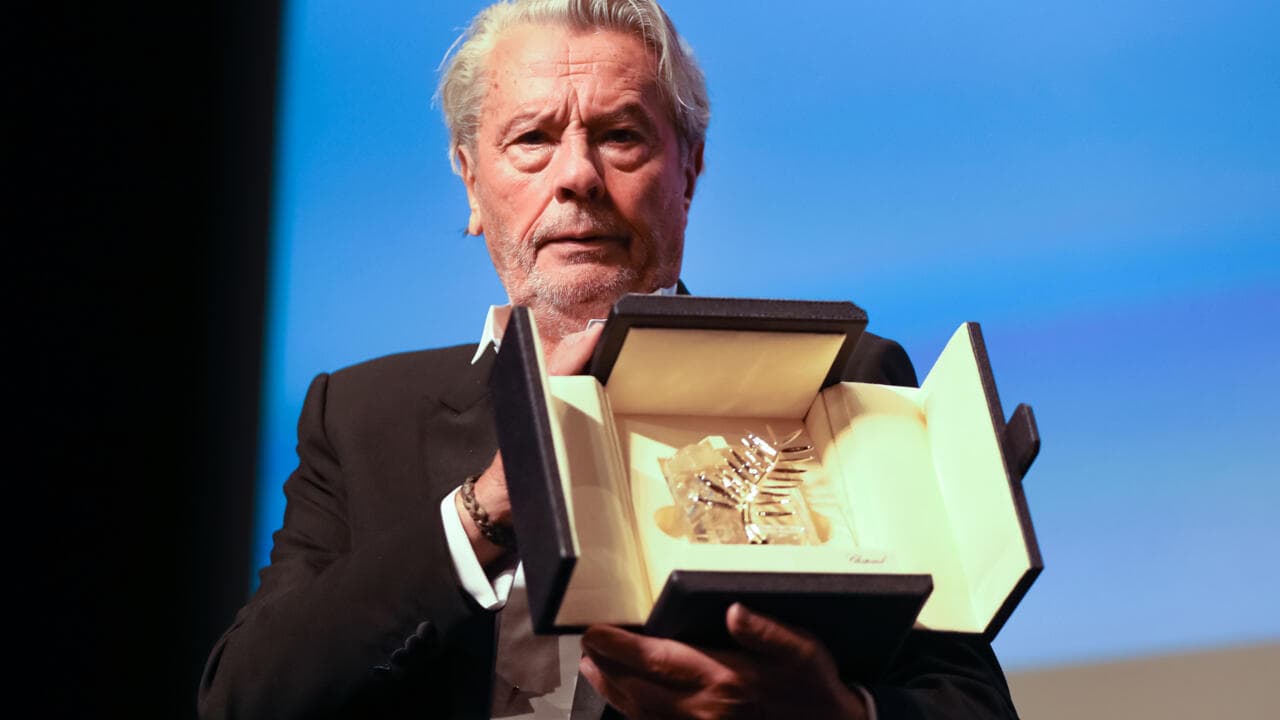 Alain Delon : Légende du Cinéma Français s’Éteint à 88 Ans