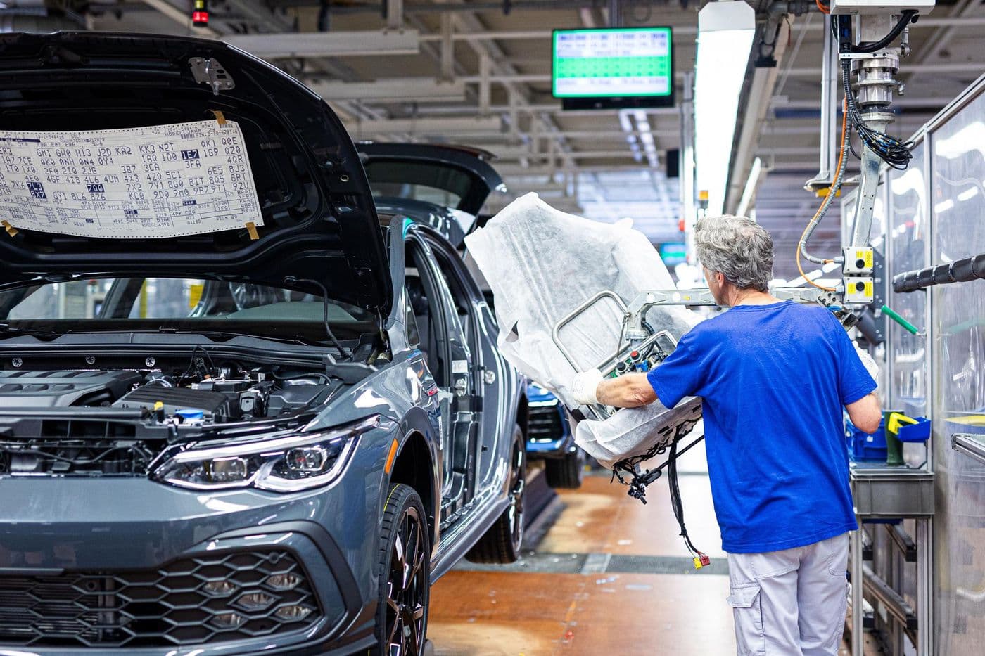 Volkswagen : Tensions Croissantes Entre Employés et Direction Face aux Fermetures