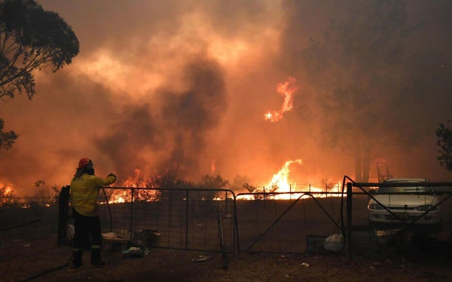 Incendies à Quito: La ville sous une épaisse fumée et cendres