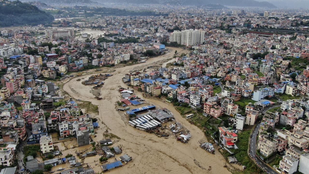 Inondations Dévastatrices au Népal : 129 Morts et Destruction Massive