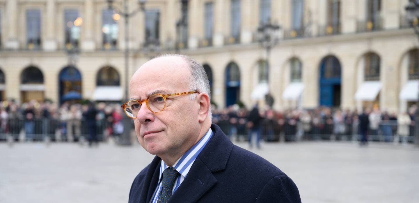 Divisions au PS : Le dilemme Cazeneuve face à Barnier