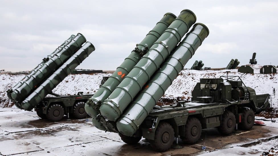 Les Ukrainiens détruisent le système de missiles russe S-400