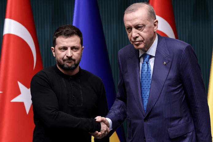 Les efforts pour mettre fin à la guerre en Ukraine sont à un tournant historique, selon Erdogan