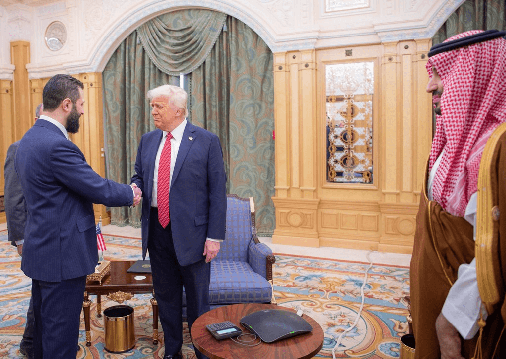 Trump rencontre le président syrien Ahmad al Sharaa, lui adresse cinq demandes