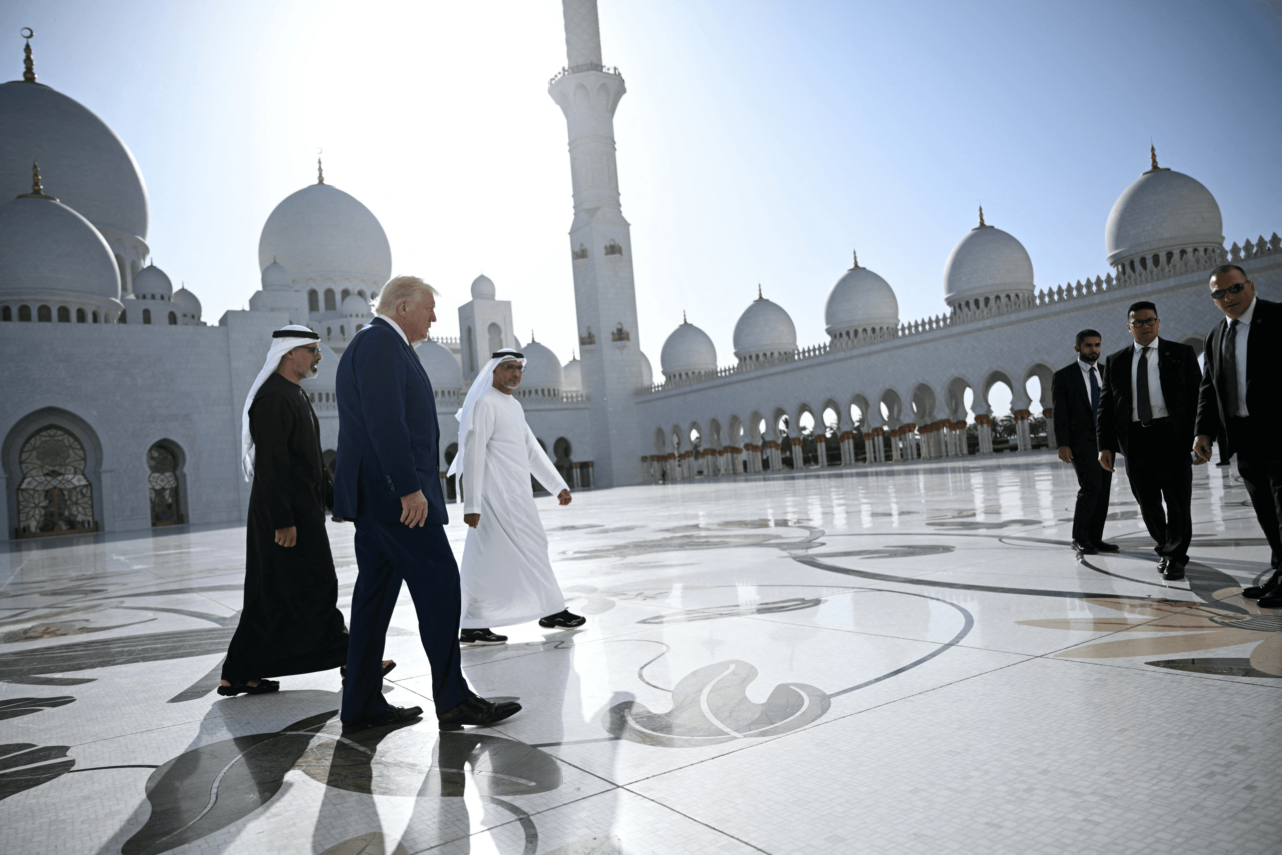 Donald Trump en visite officielle à la Grande Mosquée Cheikh Zayed d’Abou Dhabi