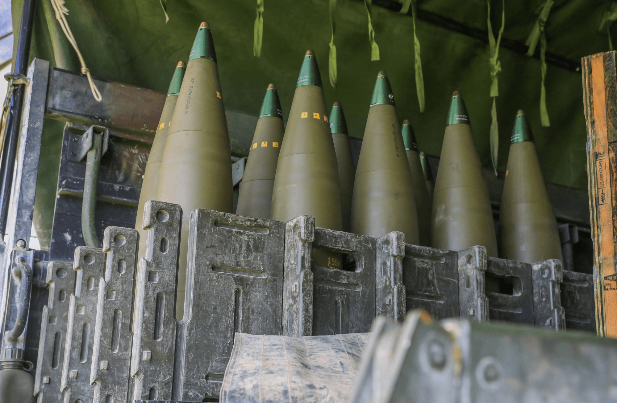 Zelensky affirme que l’Ukraine attend trois millions d’obus d’artillerie de ses alliés