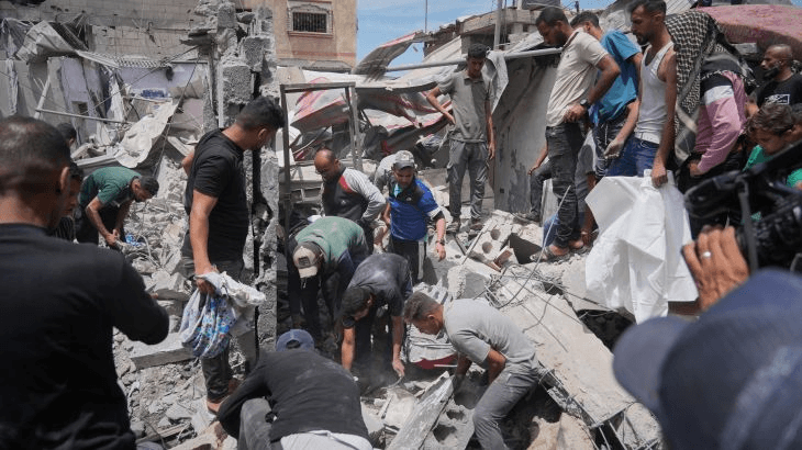 Israël intensifie ses frappes à Gaza : au moins 59 morts, même les écoles touchées