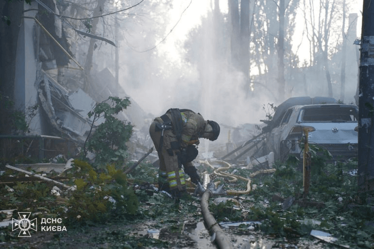 La Russie frappe fort, l’Ukraine subit des attaques nocturnes : 9 morts