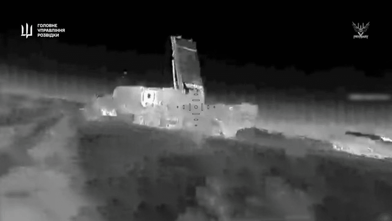 Les Ukrainiens détruisent un radar russe en Crimée, images publiées